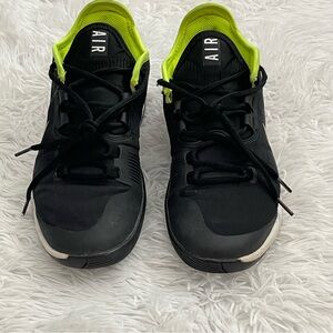 NIKE AIR AIRMAX A07361-007 YOUTH 6.5 , VERY GOOD CONDITION, PREOWNED